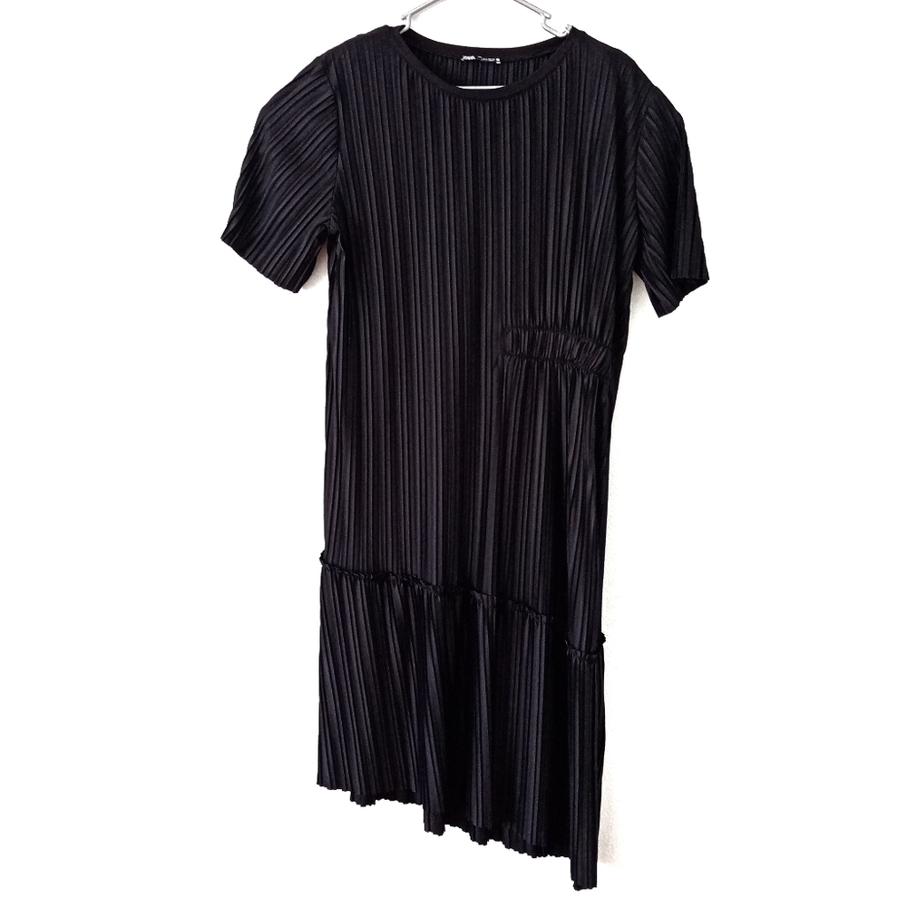 Zara Pleated Black Asymmetric Dress-Large